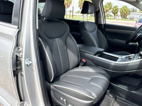 Used 2025 Hyundai Palisade SEL FWD image 17