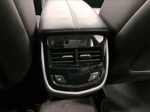 Used 2017 Cadillac XTS Luxury image 29