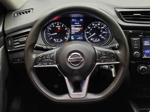 Used 2020 Nissan Rogue S image 22