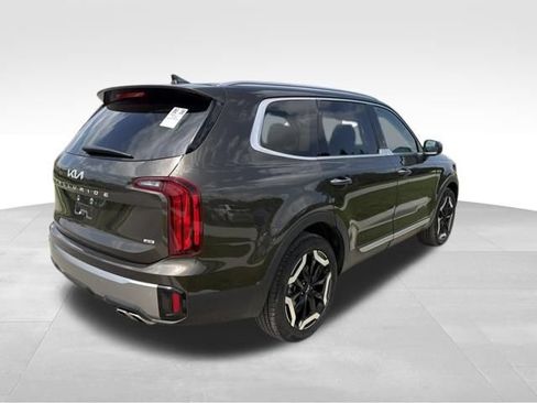 Certified 2025 Kia Telluride S AWD/4WD image 6