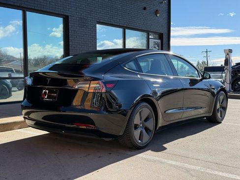 Used 2021 Tesla Model 3 Standard Range Plus image 13