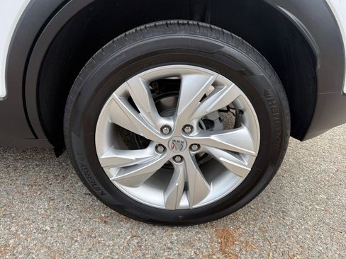 Used 2025 Buick Encore GX Preferred image 27