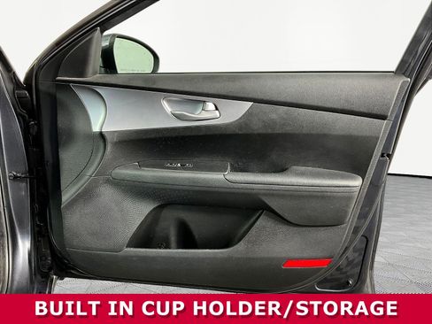Certified 2022 Kia Forte LXS FWD image 25