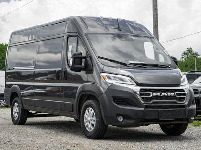 New 2025 RAM ProMaster 3500 w/ Quick Order Package 22G SLT