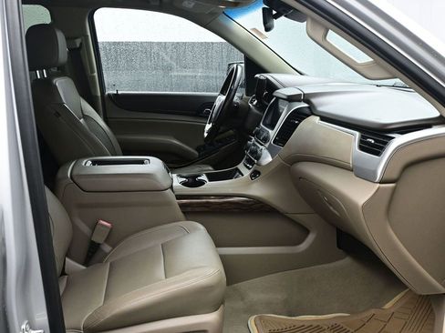 Used 2019 GMC Yukon SLT w/ Open Road Package image 10