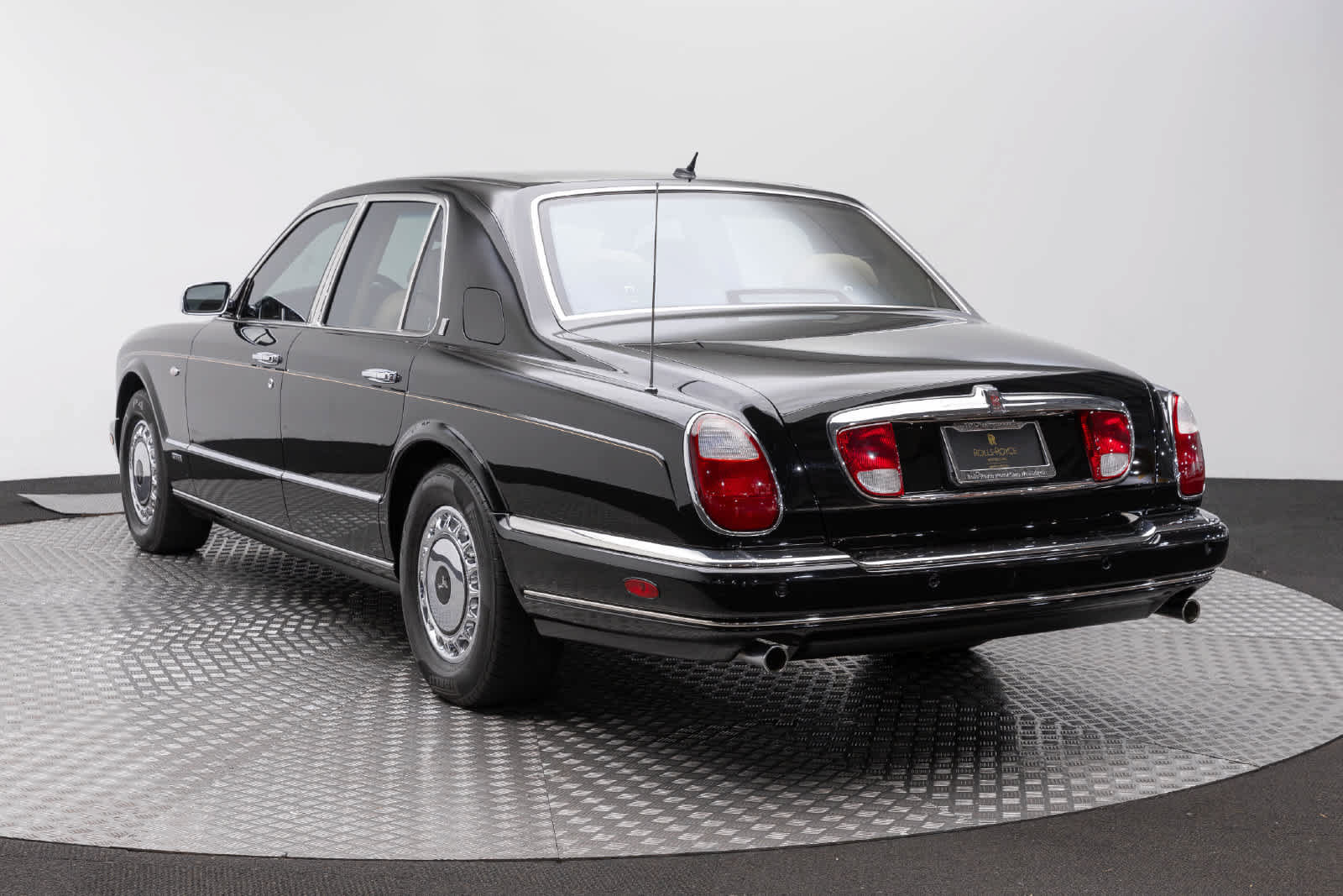 Used 2002 Rolls-Royce Silver Seraph RWD image 4