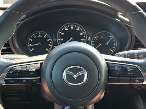 Used 2024 MAZDA MAZDA3 s FWD image 19