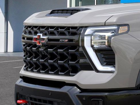 New 2026 Chevrolet Silverado 2500 ZR2 w/ LPO, Dark Essentials Package image 13
