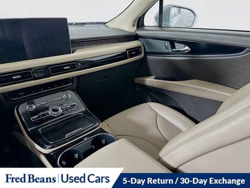 Certified 2022 Lincoln Nautilus Reserve image 26