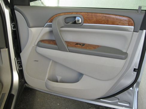 Used 2012 Buick Enclave Premium w/ Trailering Provision Package image 39