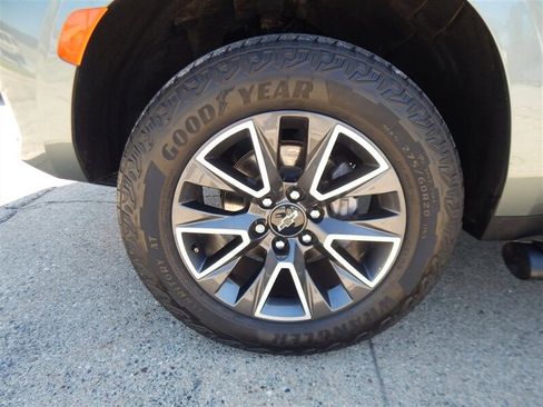 Used 2023 Chevrolet Tahoe Z71 AWD/4WD image 11