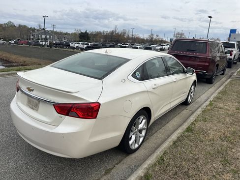 Used 2014 Chevrolet Impala LT image 10