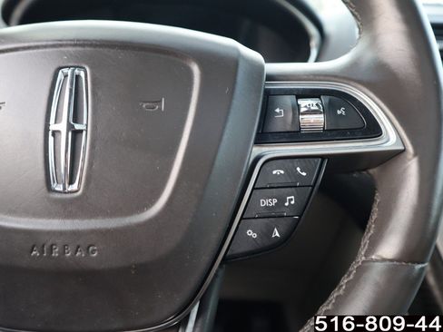 Used 2020 Lincoln Nautilus Reserve w/ Equipment Group 202A image 23