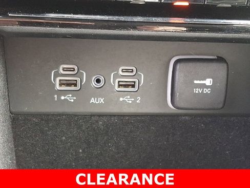 Used 2023 Jeep Grand Cherokee Laredo AWD/4WD image 24