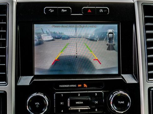 Used 2019 Ford F150 Lariat AWD/4WD image 31