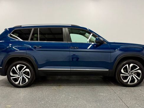 Used 2022 Volkswagen Atlas SEL image 3