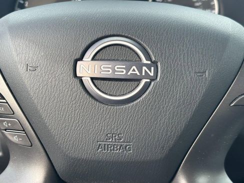 Used 2024 Nissan Murano SV w/ SV Midnight Edition Package image 18