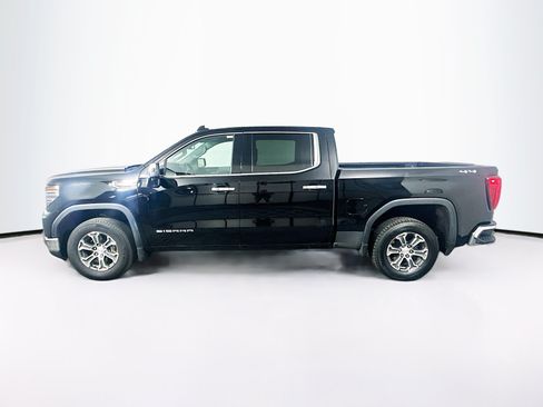 Used 2025 GMC Sierra 1500 SLT AWD/4WD image 4