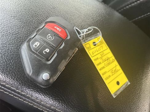 Used 2020 Jeep Gladiator Overland w/ Uconnect 4C Nav & Sound Group image 27