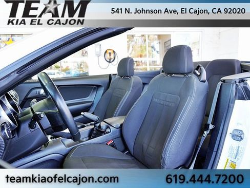 Used 2022 Ford Mustang Convertible image 15