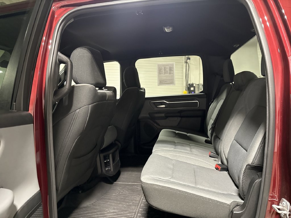 Used 2022 RAM 1500 Big Horn AWD/4WD image 22