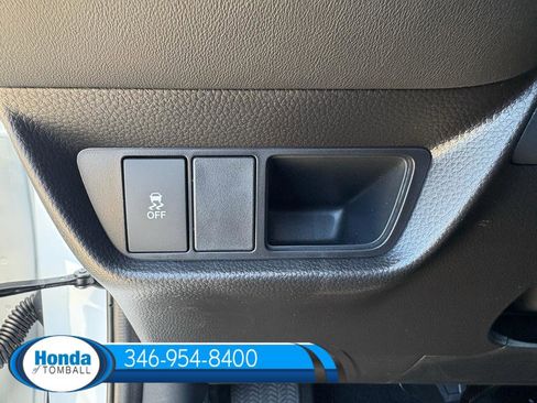 New 2026 Honda HR-V LX image 9