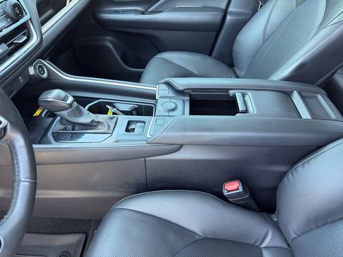 Used 2025 Toyota Grand Highlander AWD Hybrid image 15