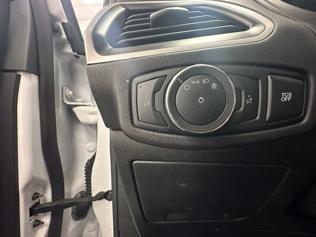 Used 2024 Ford Edge SEL AWD/4WD image 25