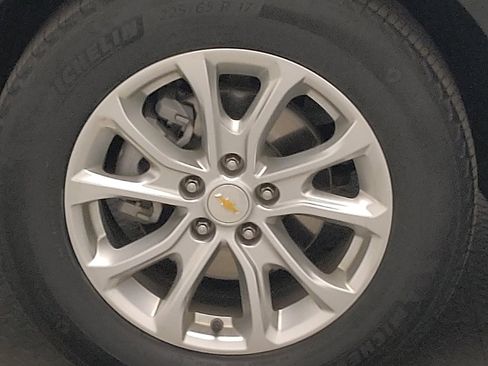 Used 2021 Chevrolet Equinox LS w/ LS Convenience Package image 31