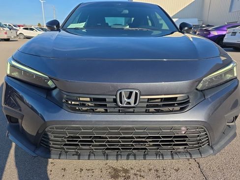 Used 2022 Honda Civic Sport image 2