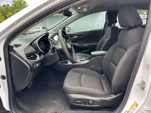 Used 2023 Chevrolet Malibu LT FWD image 12