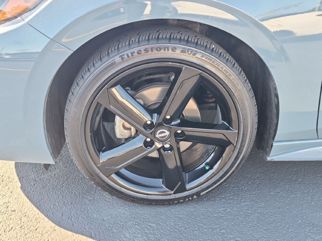 Used 2024 Nissan Sentra SR w/ SR Premium Package FWD image 9