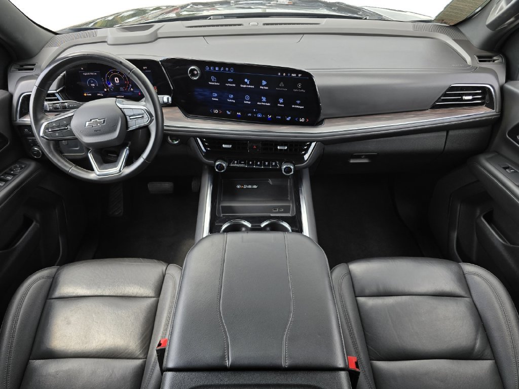 Used 2025 Chevrolet Tahoe Z71 AWD/4WD image 18