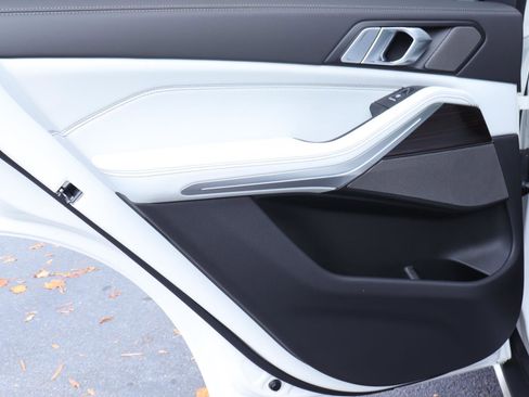 New 2026 BMW X5 xDrive50e w/ Climate Comfort Package image 16