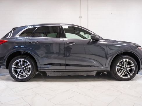 Used 2025 Audi Q5 Premium Plus w/ Premium Plus AWD/4WD image 39