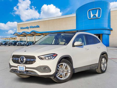Used 2021 Mercedes-Benz GLA 250 4MATIC image 1
