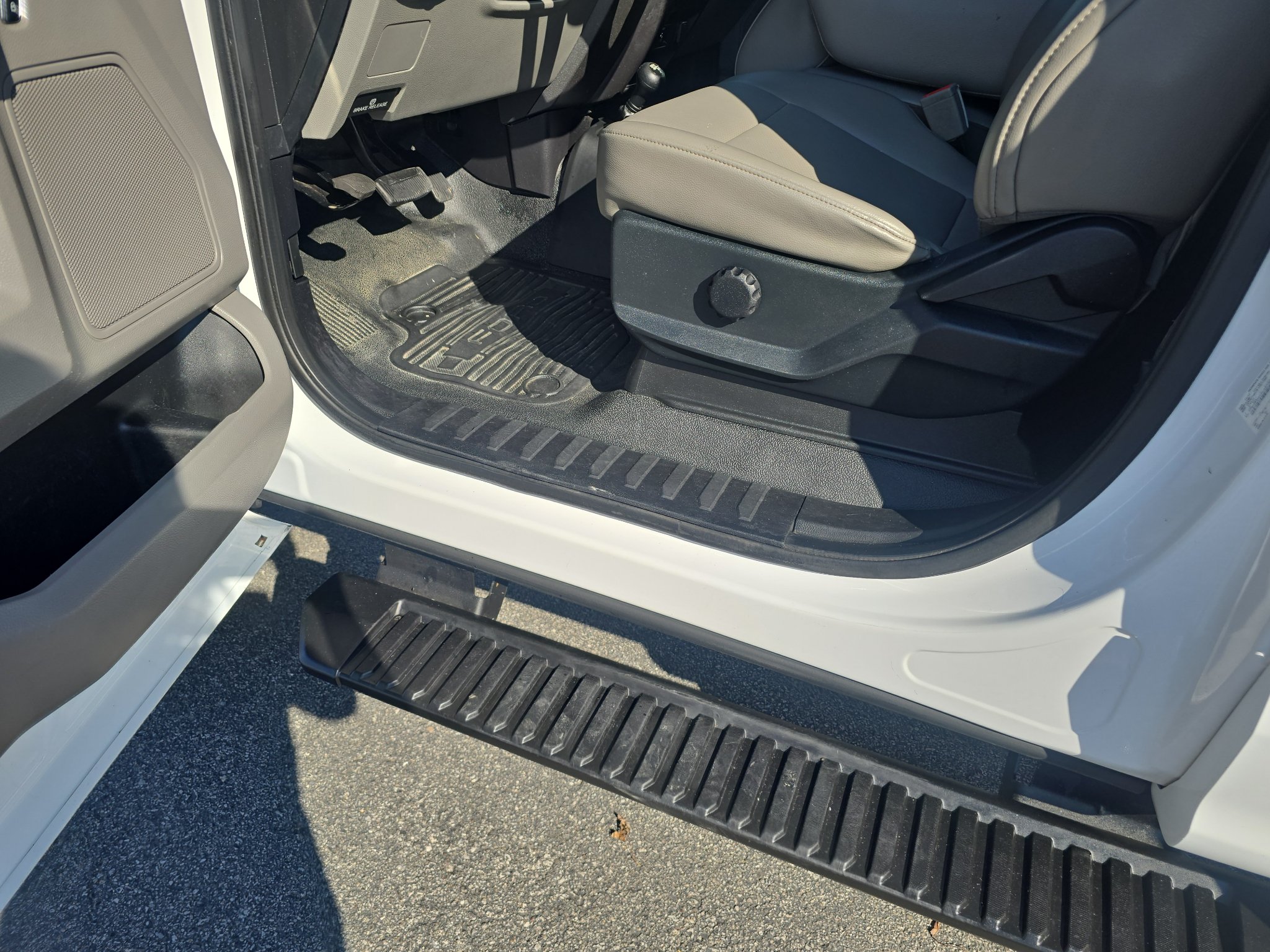 Used 2017 Ford F350 XL w/ Power Equipment Group AWD/4WD image 14