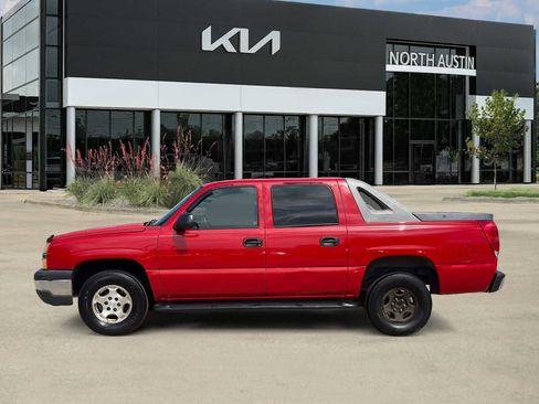 Used 2003 Chevrolet Avalanche 2WD image 5