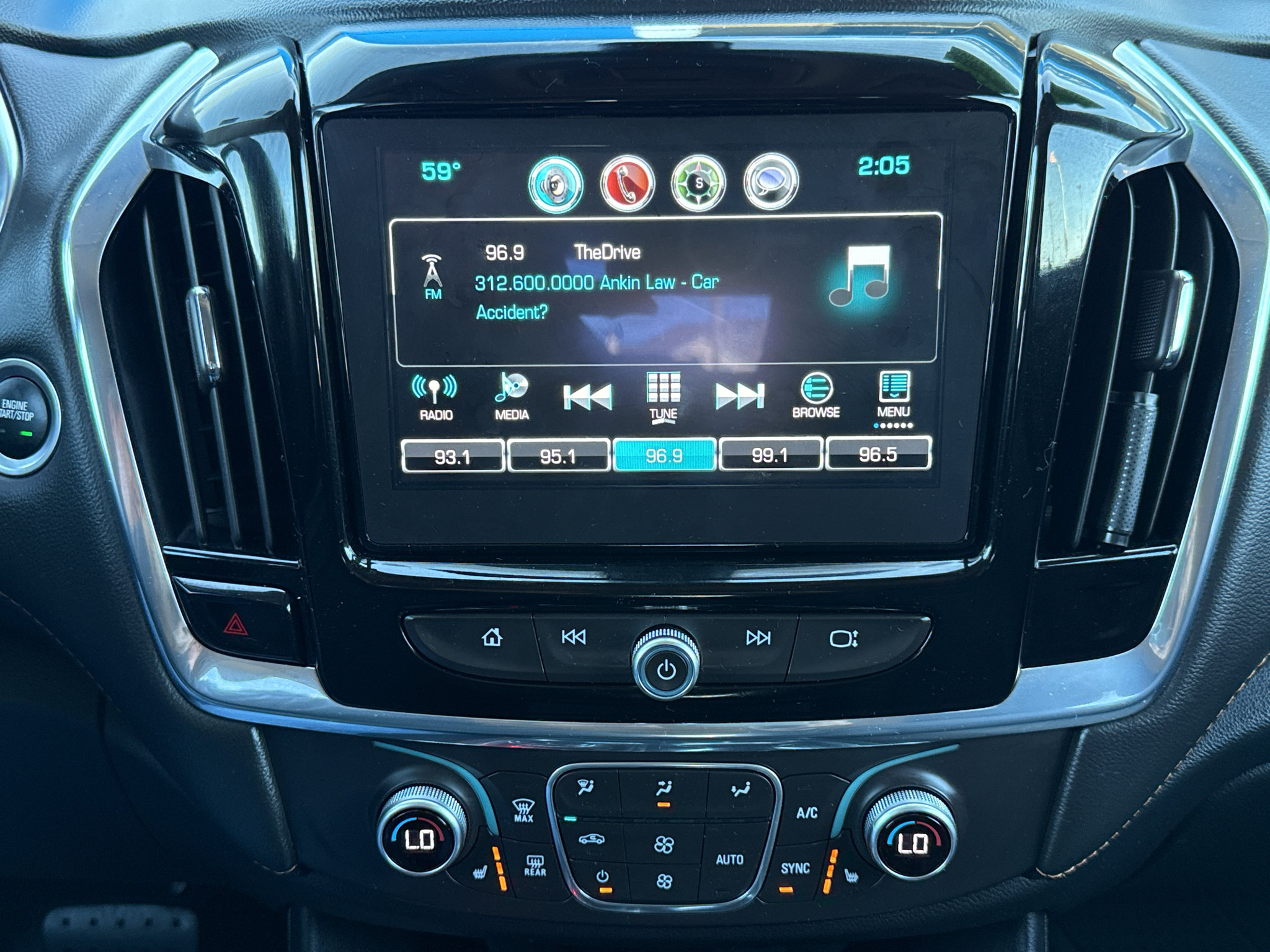 Used 2018 Chevrolet Traverse LT AWD/4WD image 19