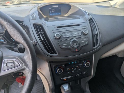 Used 2017 Ford Escape SE AWD/4WD image 18