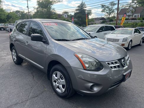 Used 2014 Nissan Rogue S image 3