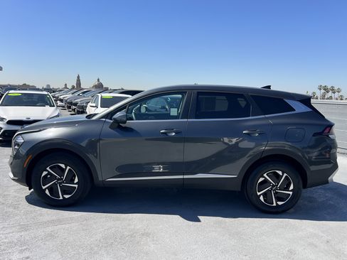 Certified 2023 Kia Sportage LX image 3