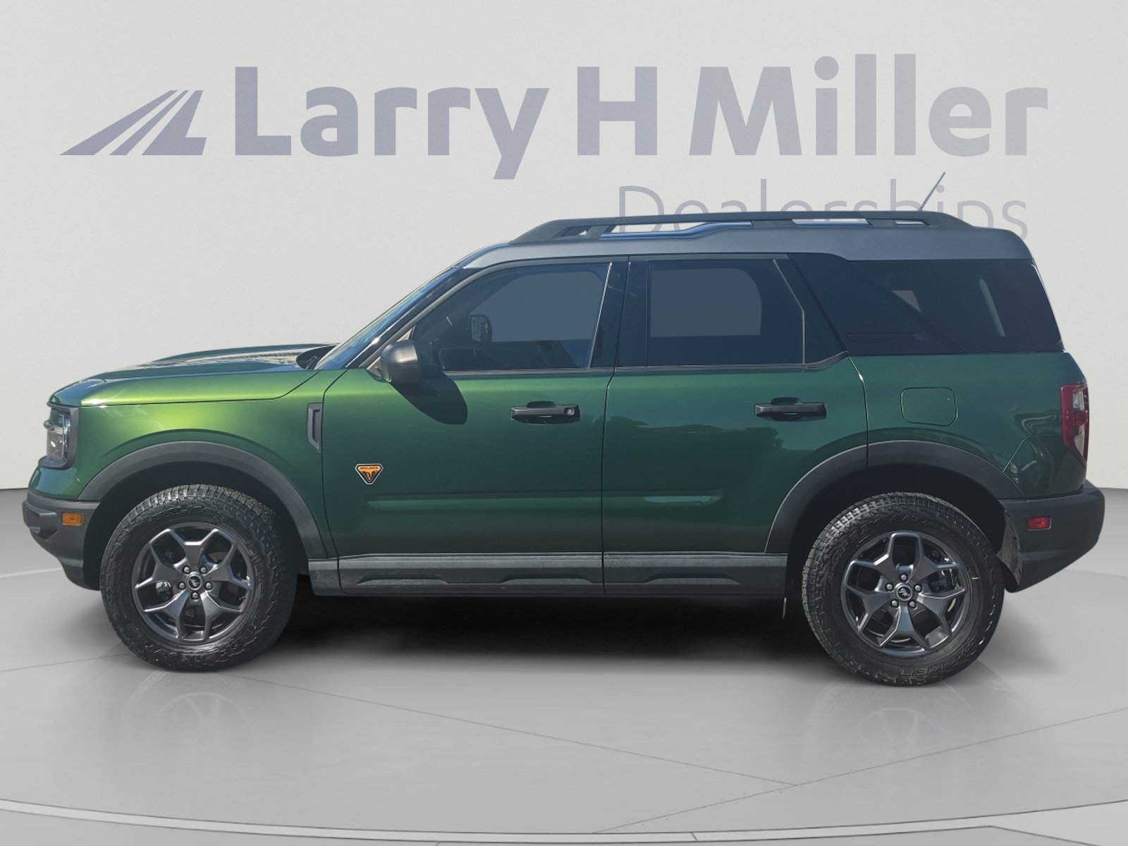 Used 2023 Ford Bronco Sport Badlands AWD/4WD image 2
