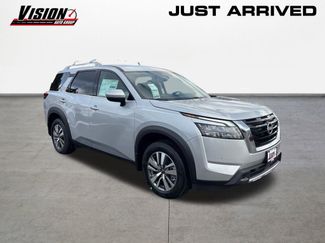 New 2025 Nissan Pathfinder SL w/ Cargo Package video 3