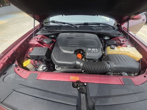 Used 2018 Dodge Challenger SXT w/ Blacktop Package RWD image 12