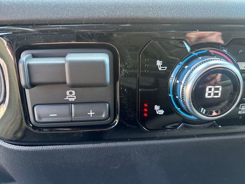 New 2026 GMC Sierra 1500 Elevation image 25