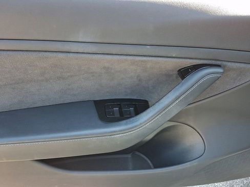 Used 2020 Tesla Model 3 Long Range image 14