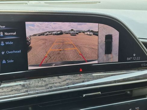 Used 2021 Cadillac Escalade ESV Premium Luxury w/ Driver Assist Tech Package RWD image 31
