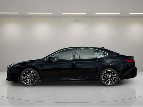New 2026 Toyota Camry XLE image 8