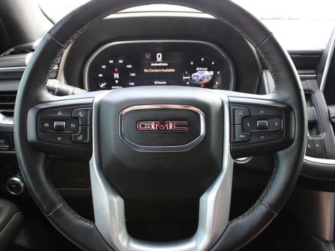 Used 2023 GMC Yukon XL SLT w/ SLT Premium Package AWD/4WD image 13